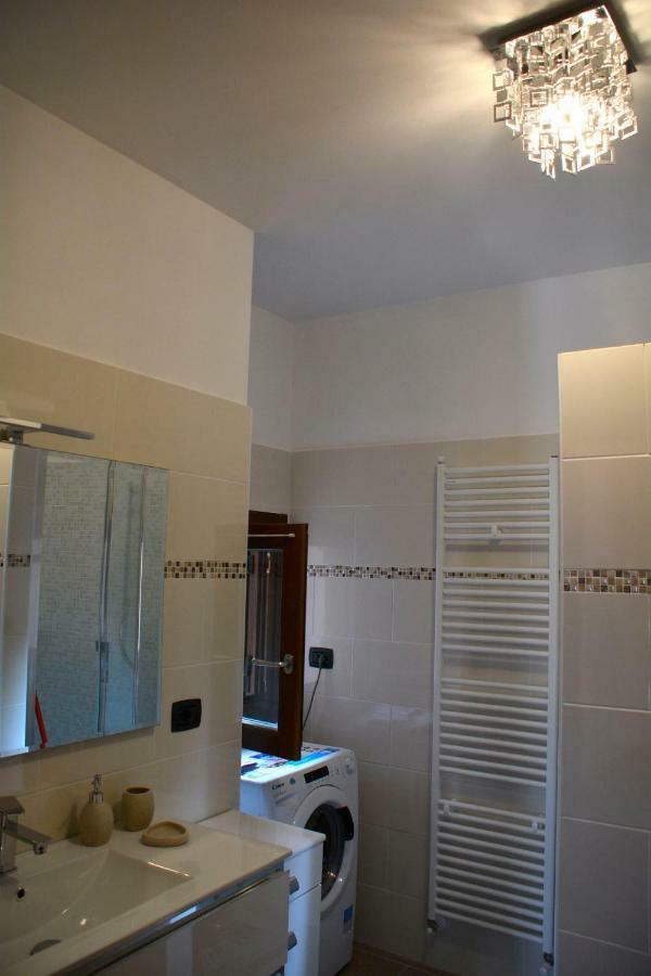 Dream Apartment ตอสโกลาโน มาแดร์โน ภายนอก รูปภาพ